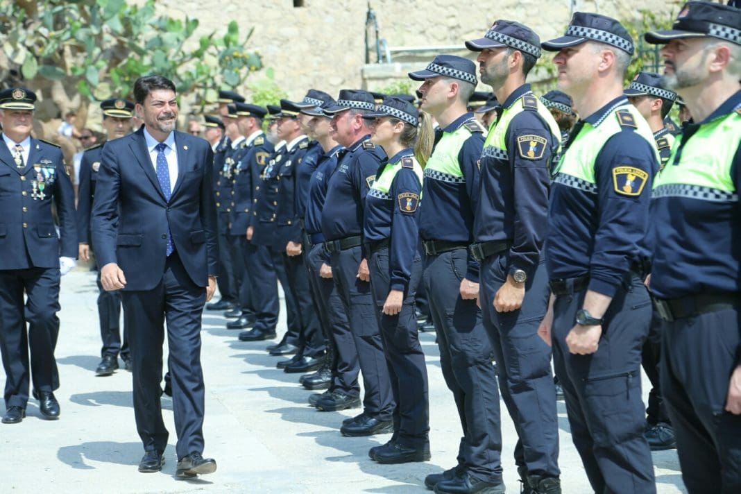 Luis Barcala Policia