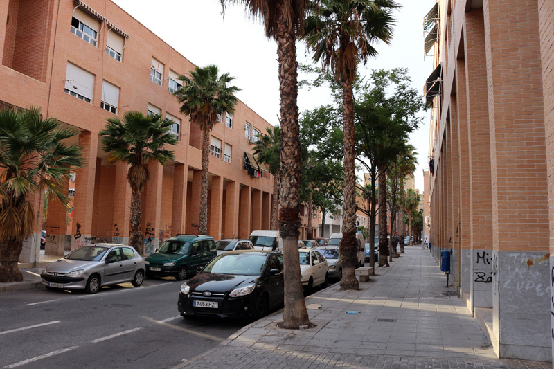 Enciclopedia collar espada La Generalitat licita las obras de mejora del grupo de vivienda pública  Barrio del Carmen de Alicante