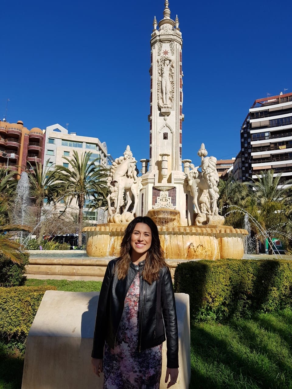 Aitana Mas en la Plaza de los Luceros/Alex Ferrer.