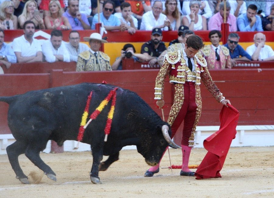 El Juli toreando en Alicante / Aplausos