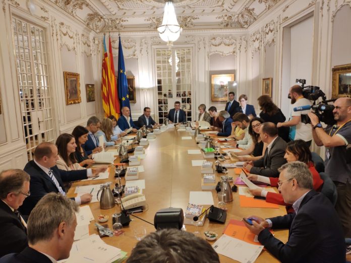 Reunión de la Junta de Portavoces de Las Cortes Valencianas con la presencia de Ana Vega (VOX)