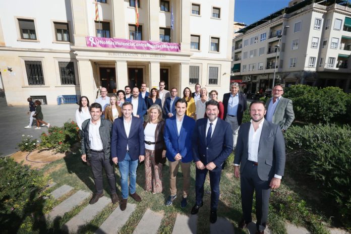 La foto de família de les candidatures de l'PP d'Alacant per al 10-N / PP Alacant