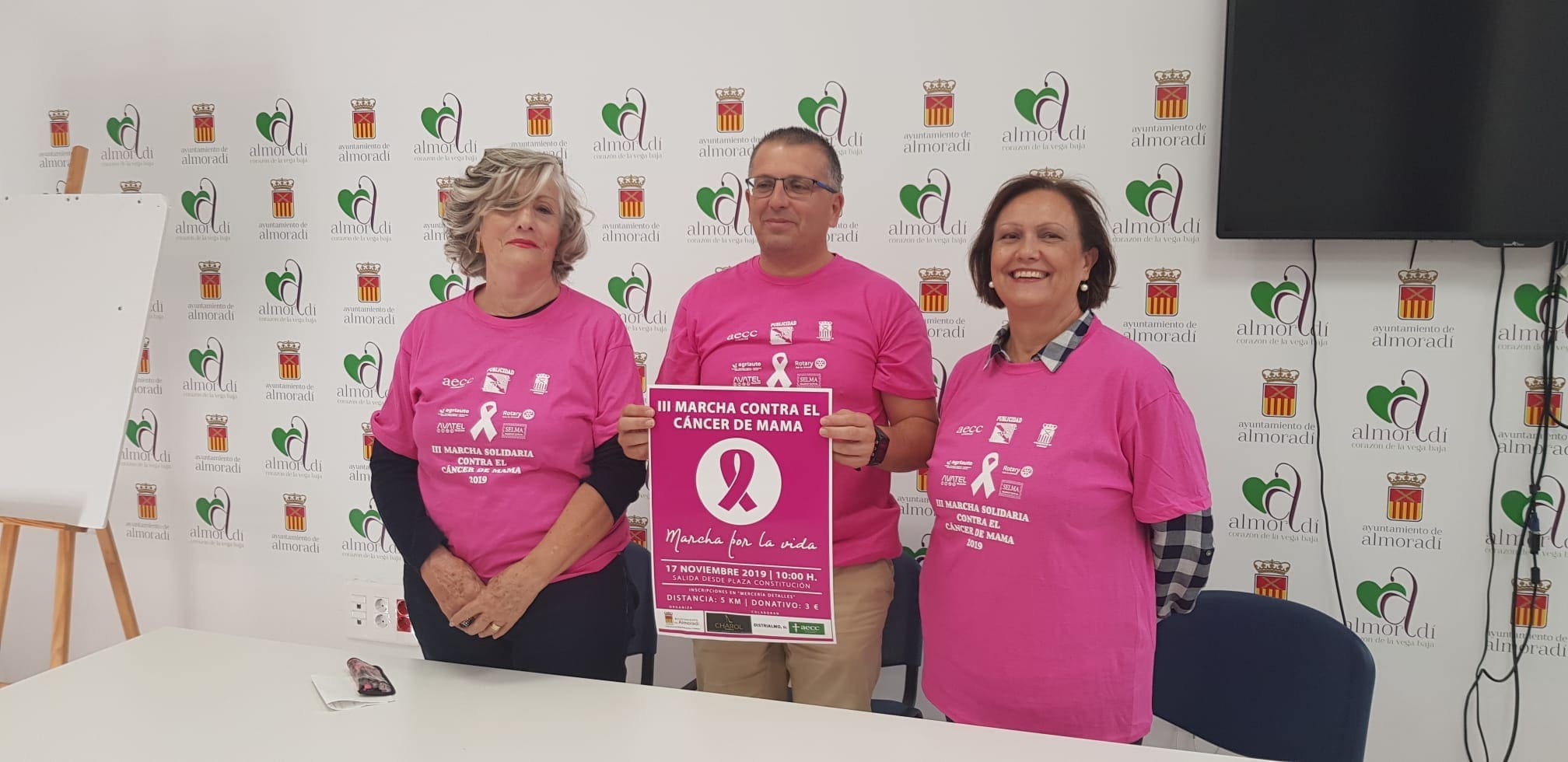 El Domingo se celebra la II Marcha contra el Cáncer de Mama en Almoradí ...