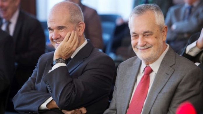 Manuel Chaves i José Antonio Griñán, expresidents andalusos condemnats en el cas ERO.