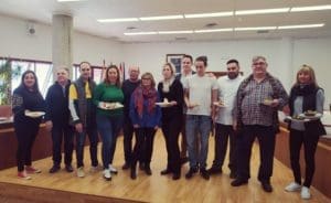 Alcaldesa, concejal de Turismo, hosteleros y representantes de Cofradía de Pescadores de Santa Pola