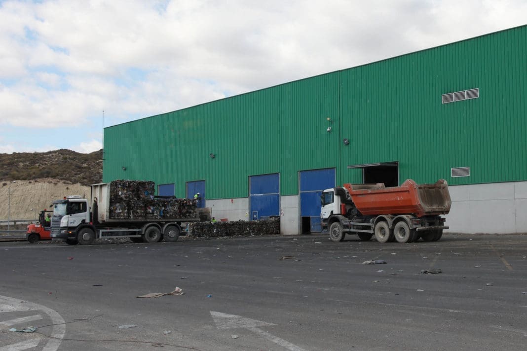 almacén gestión residuos