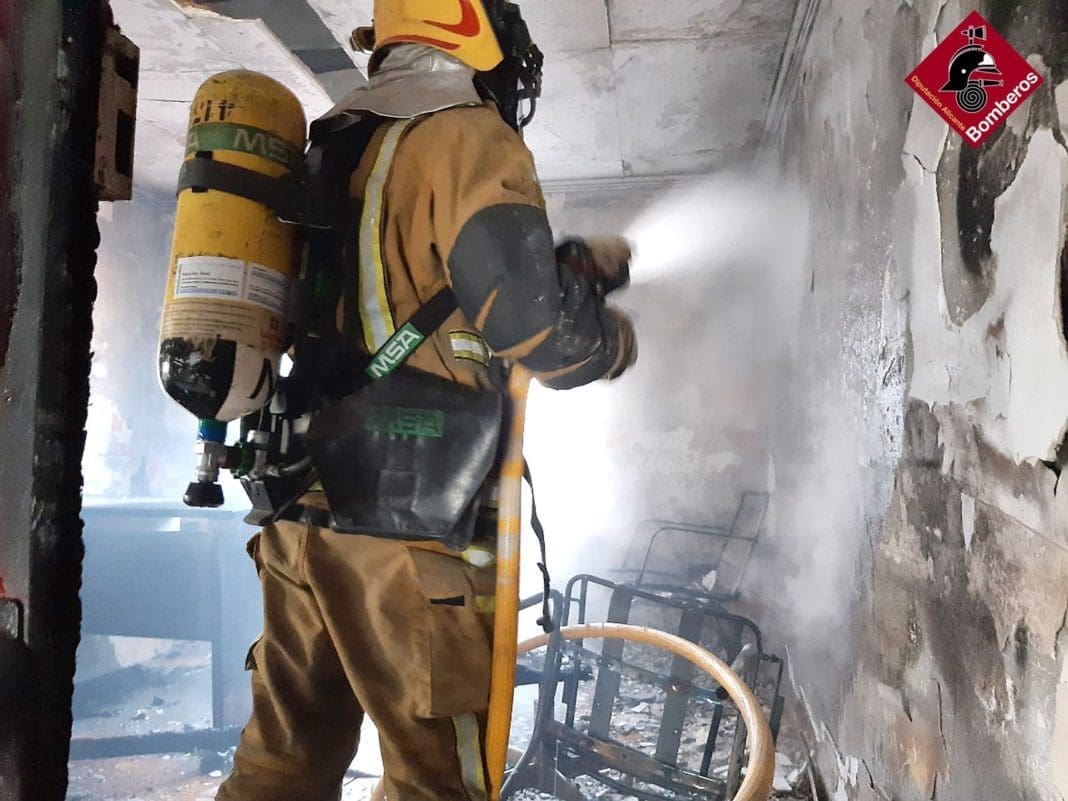 BOMBEROS NAVE PETRER