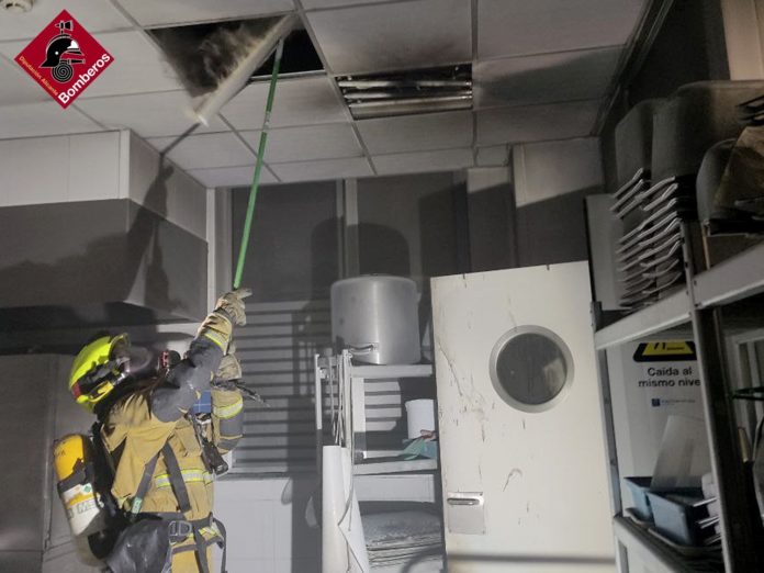 Imagen del incendio en la cocina del hospital