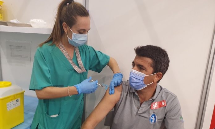 Vacunación Carlos Mazón