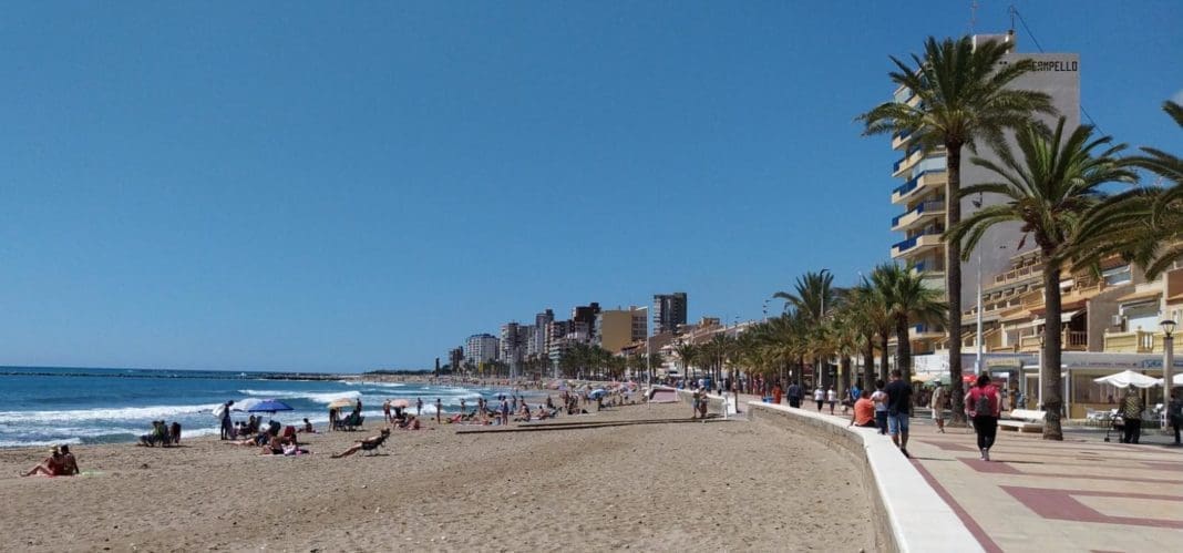 Playa de El Campello (Alicante)