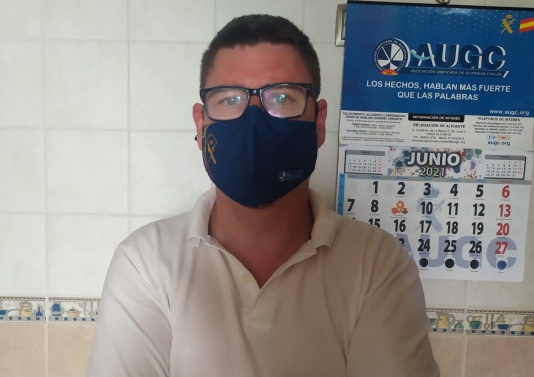 El Secretario General Provincial de la Asociación Unificada de Guardias Civiles, Francisco Javier García Gomez.
