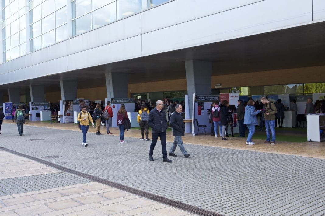 Imagen de una edición anterior del Maratón de Empleo y Autoempleo de la Universidad de Alicante.