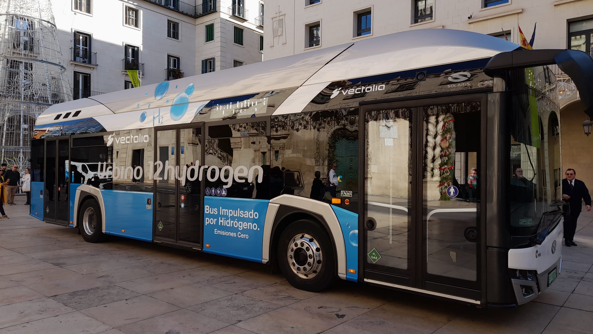 Alicante implantará el hidrógeno verde en los autobuses en 2023