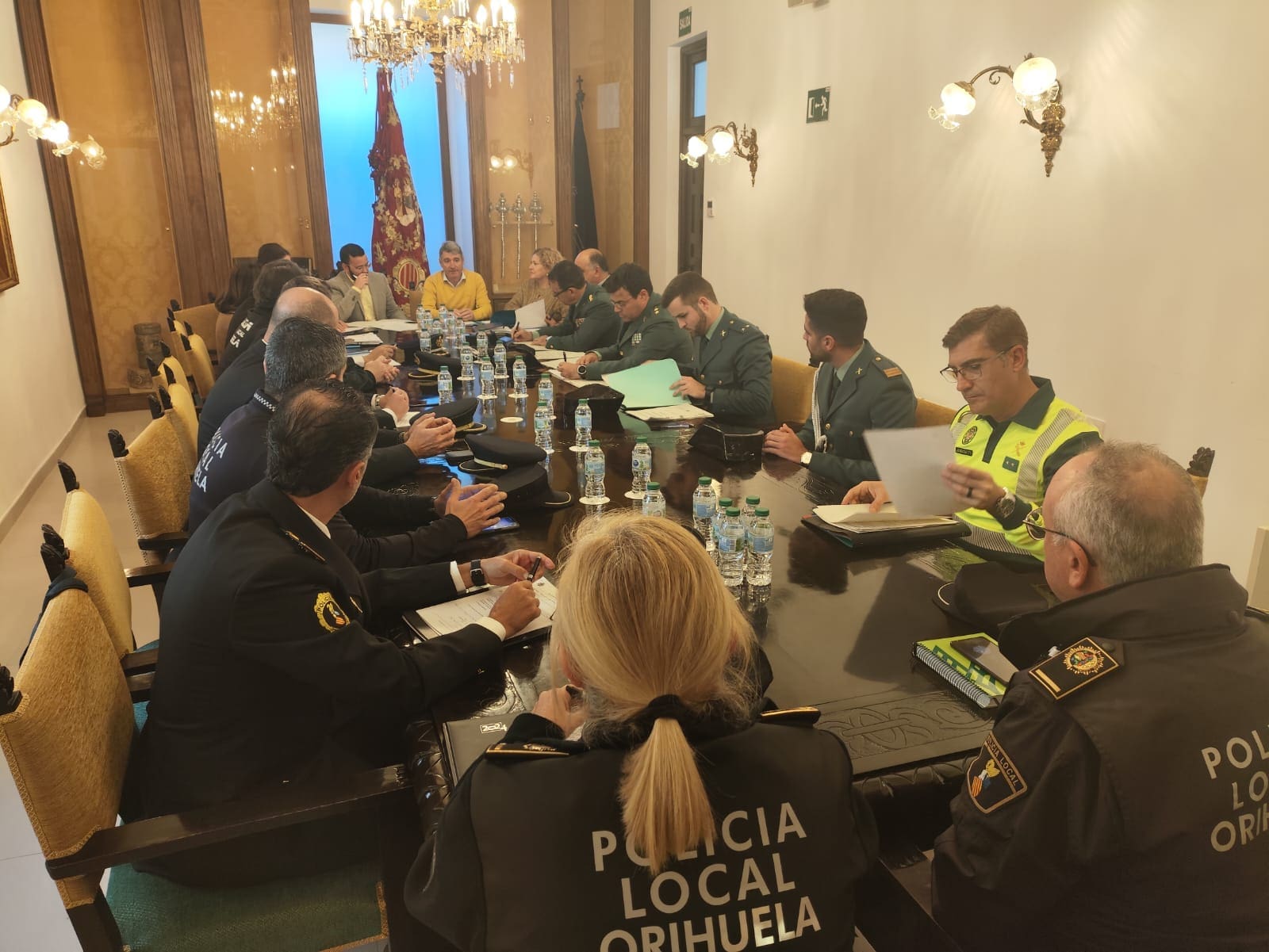 El alcalde de Orihuela pide a Subdelegación más efectivos para la ...