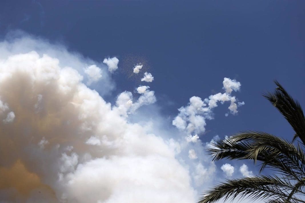 Una mascletà de Fogueres, el pasado junio.