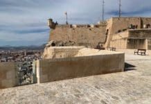 Alicante cierra el Castillo de Santa Bárbara por la alerta amarilla por viento