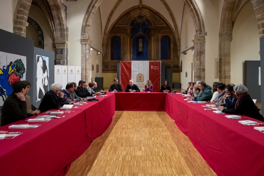 Mesa redonda en Potes (Cantabria, España) sobre Turismo Religioso ((Foto: Gema López Fernández)