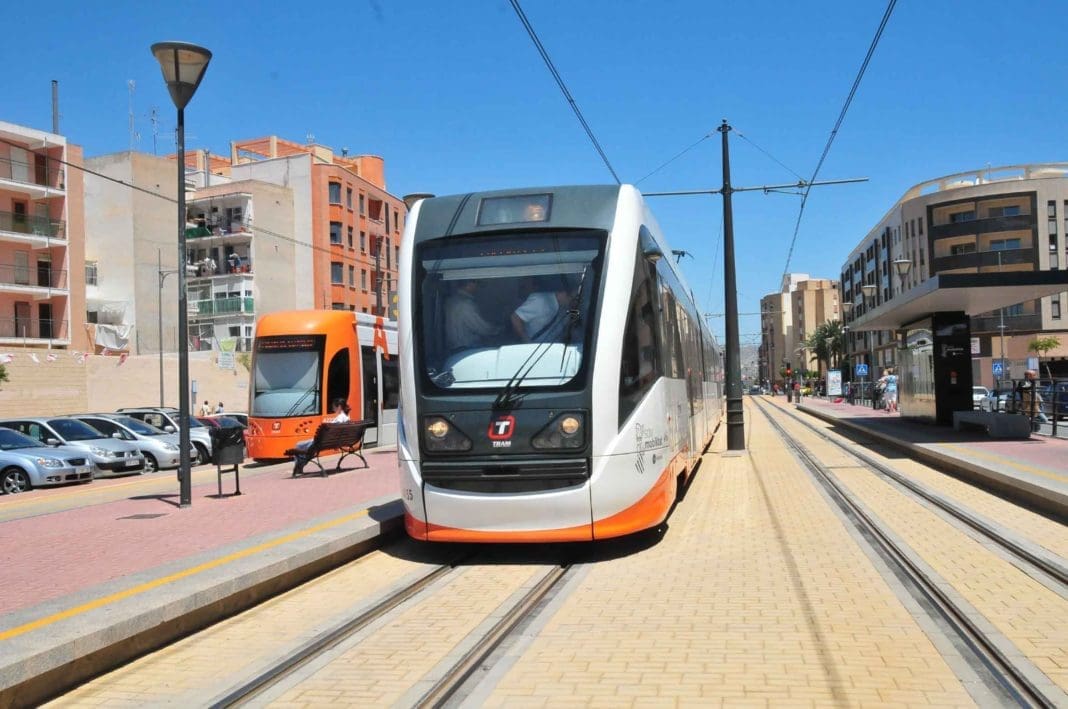 Nuevos horarios del TRAM Alicante - El Campello
