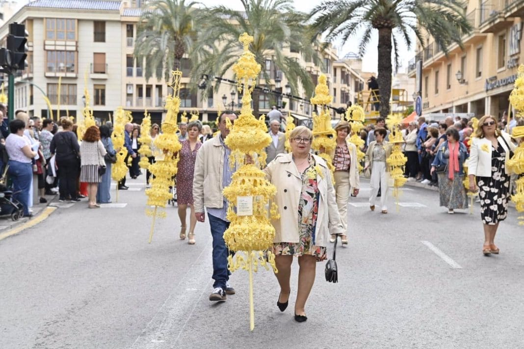 Domingo de Ramos en Elche. 70.000 personas con palmas en 2025