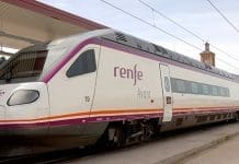 Los jóvenes podrán viajar este verano con rebajas de hasta el 90% en tren y autobús