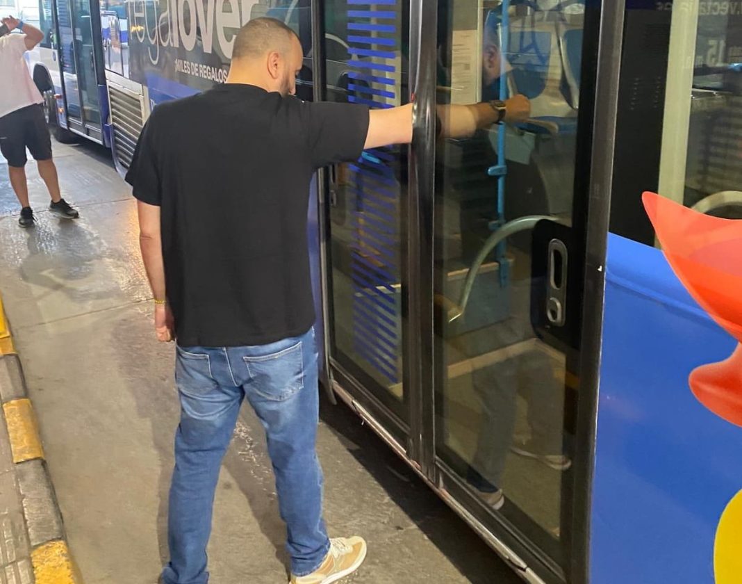 Huelga en La Alcoyana autobuses interurbanos 6