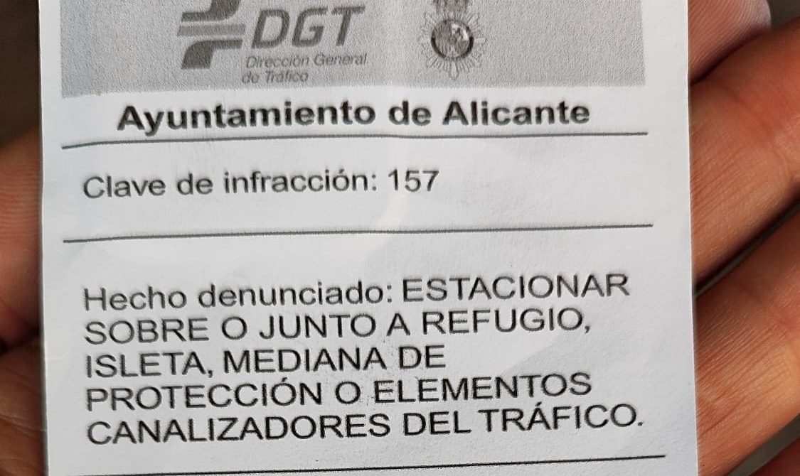 Alicante alerta de una estafa con multas falsas en el Mercado