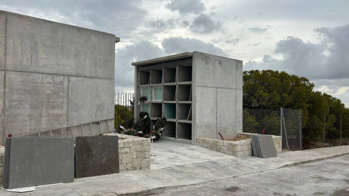 Elche amplía el Cementerio Nuevo con 2.364 nichos - Diario de Alicante