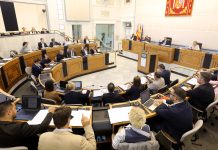 Toni Pérez convoca un pleno extraordinario para abordar la gestión del Bono Comercio