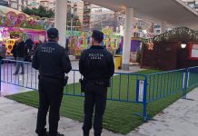 Alicante refuerza con 10 policías locales la vigilancia en las principales zonas comerciales durante la Navidad