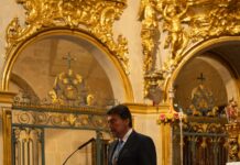 Barcala pronuncia en Santa María un pregón con «sentimiento alicantino» para la Hermandad del Cristo del Mar