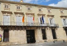 Orihuela busca 61 peones para reforzar la limpieza de verano