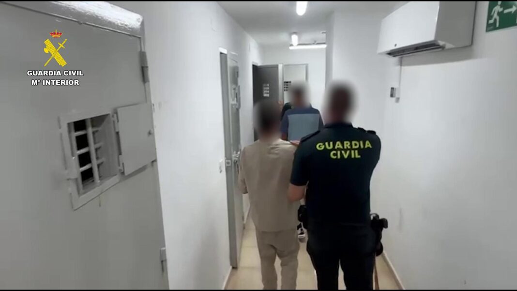 Detenidos dos hombres en Torrevieja por robos violentos a personas mayores