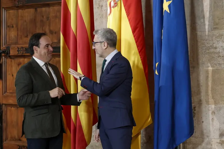 Juanfran Pérez Llorca reunido con Arcadi España, ministro de Hacienda