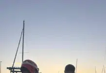 Bidón contaminante retirado tras flotar a la deriva en aguas de Altea