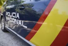 Detenidos en Alicante por estafar con nóminas falsificadas para comprar móviles de alta gama