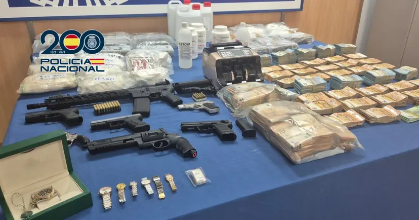 Material incautado en una macrooperación contra el narcotráfico de la Policía Nacional