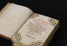 Manuscrito del siglo XVIII recuperado en una imagen facilitada a EFE