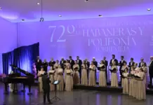 Los coros de Torrevieja reivindican la tradición local en el Certamen de Habaneras