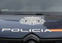 Un ladrón olvida el móvil en una vivienda de Elche y acaba detenido al llamar para recuperarlo Coche de la Policía Nacional en una imagen de archivo