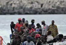 Varios inmigrantes rescatados de una patera en Alicante