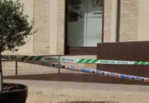 Acceso acordonado al Museo de Villena tras un robo de un conjunto de la Edad de Bronce