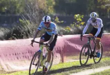 Felipe Orts y Thibau Nys compiten en una prueba del Campeonato de Europa de ciclocross UEC