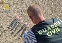 Los TEDAX de Alicante neutralizan seis cohetes granífugos