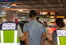 Un fugitivo detenido en el aeropuerto internacional Alicante-Elche Miguel Hernández por presunto tráfico de drogas.