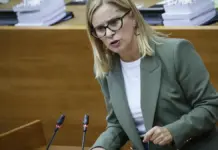 Mari Carmen Contelles, portavoz de Economía del Grupo Parlamentario Popular en Les Corts