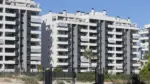 Vista general del residencial Les Naus en la Playa de San Juan de Alicante.