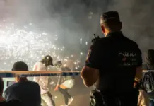 Santa Pola retira seis armas blancas y practica tres detenciones durante sus fiestas patronales