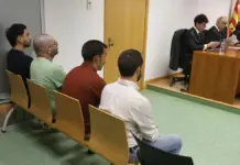 Vista del juicio contra cuatro personas por empujar e increpar a un diputado de Vox en las Cortes Valencianas