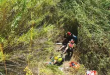 Bomberos rescatan a un hombre tras caer por un barranco en Alquería de Aznar