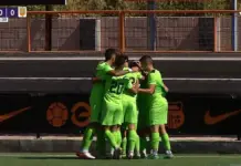 El Villarreal C se coloca líder en solitario del grupo VI de Tercera Federación Jugadores del Atzaneta celebran un gol en Torrent